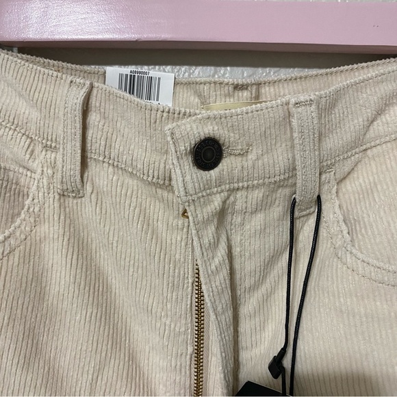 Levi’s 70s Flare Corduroy Cream Pants - Picture 7 of 8